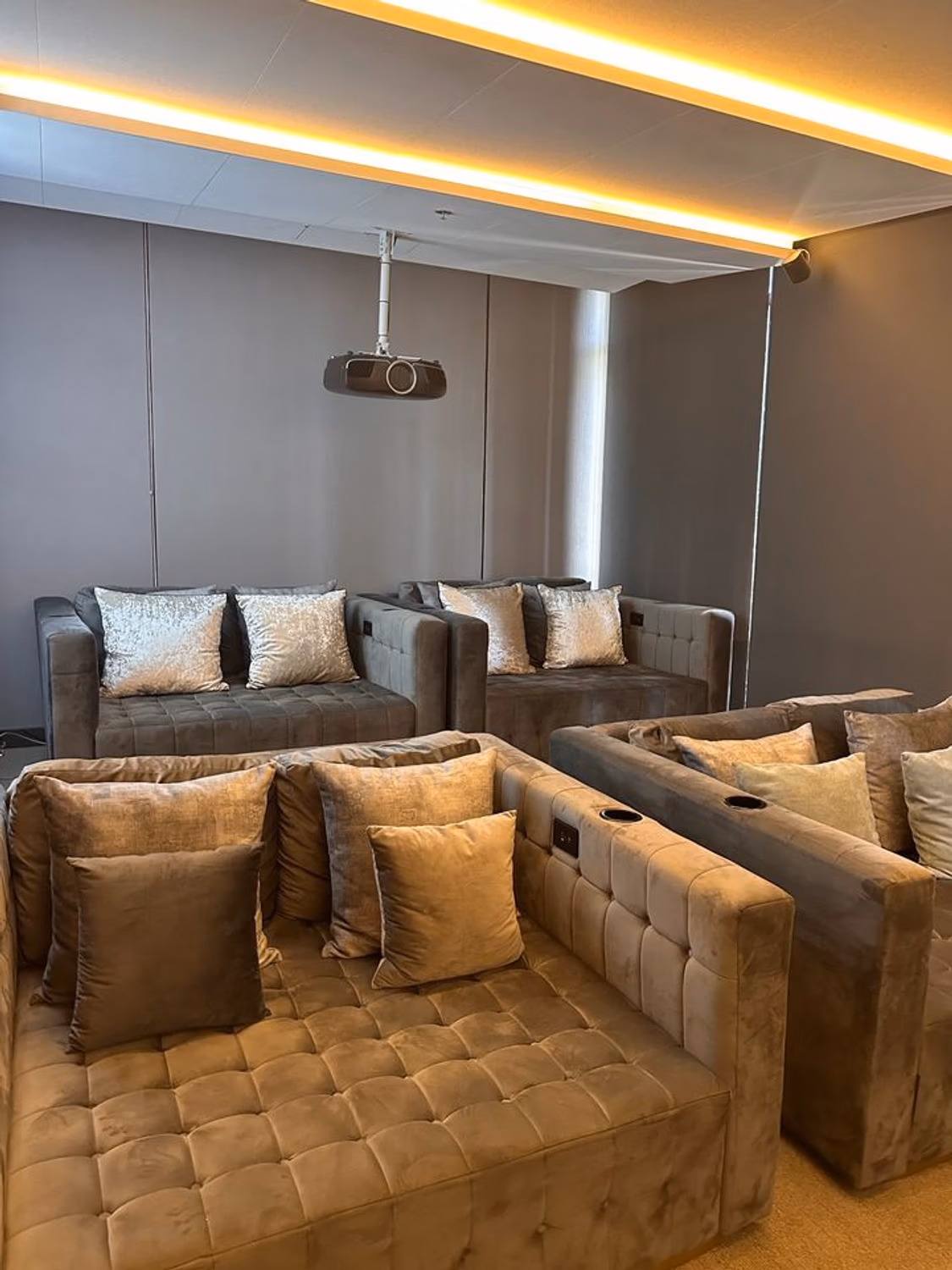 Condo for Rent at Altitude Unicorn Sathorn - Image 18