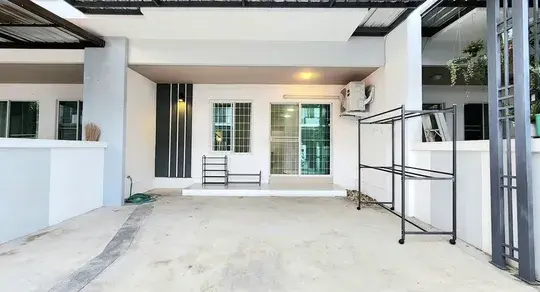 3 Bedroom House - Image 21