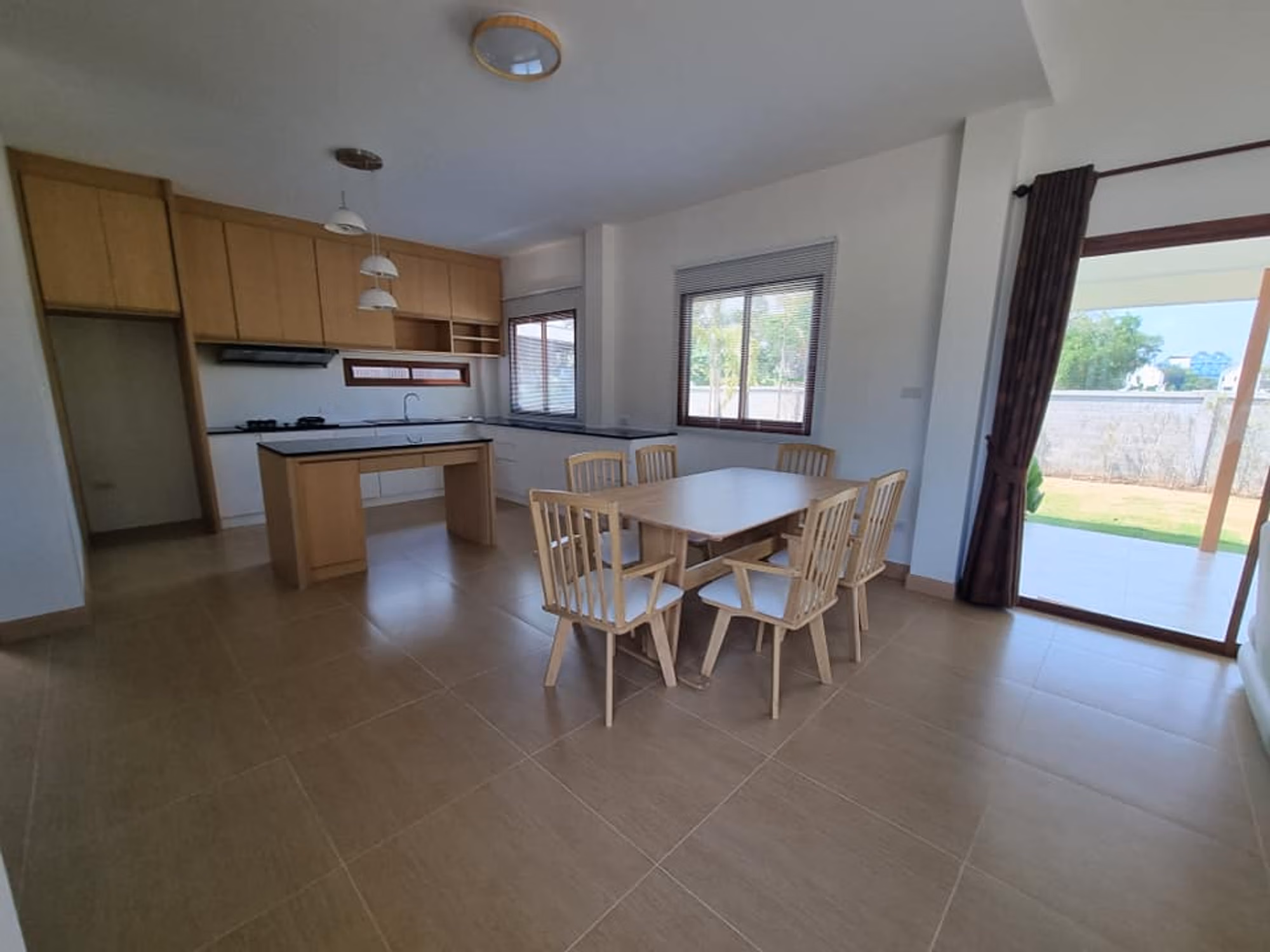 Detached House - Image 12