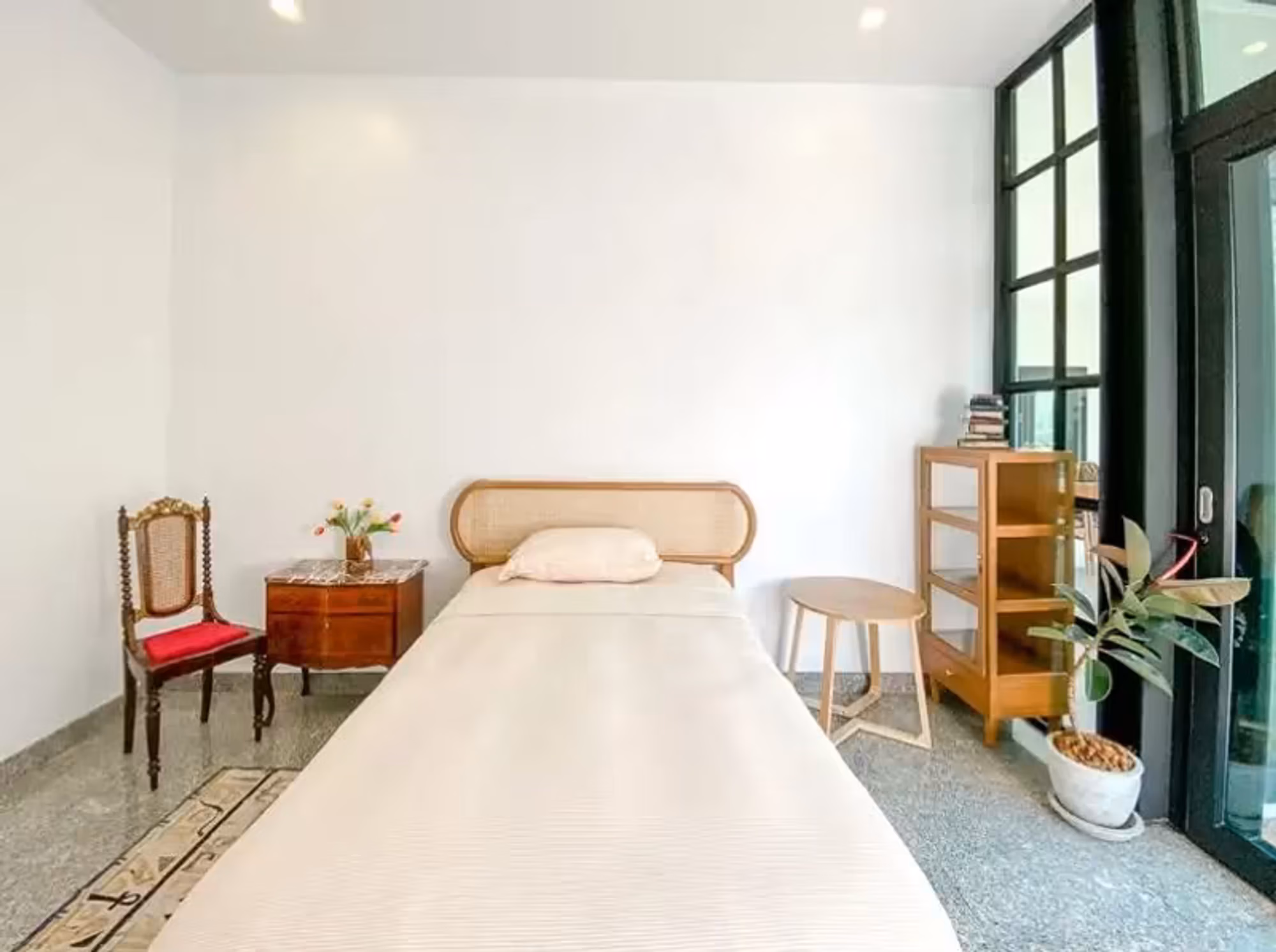 3 Bedroom House - Image 2