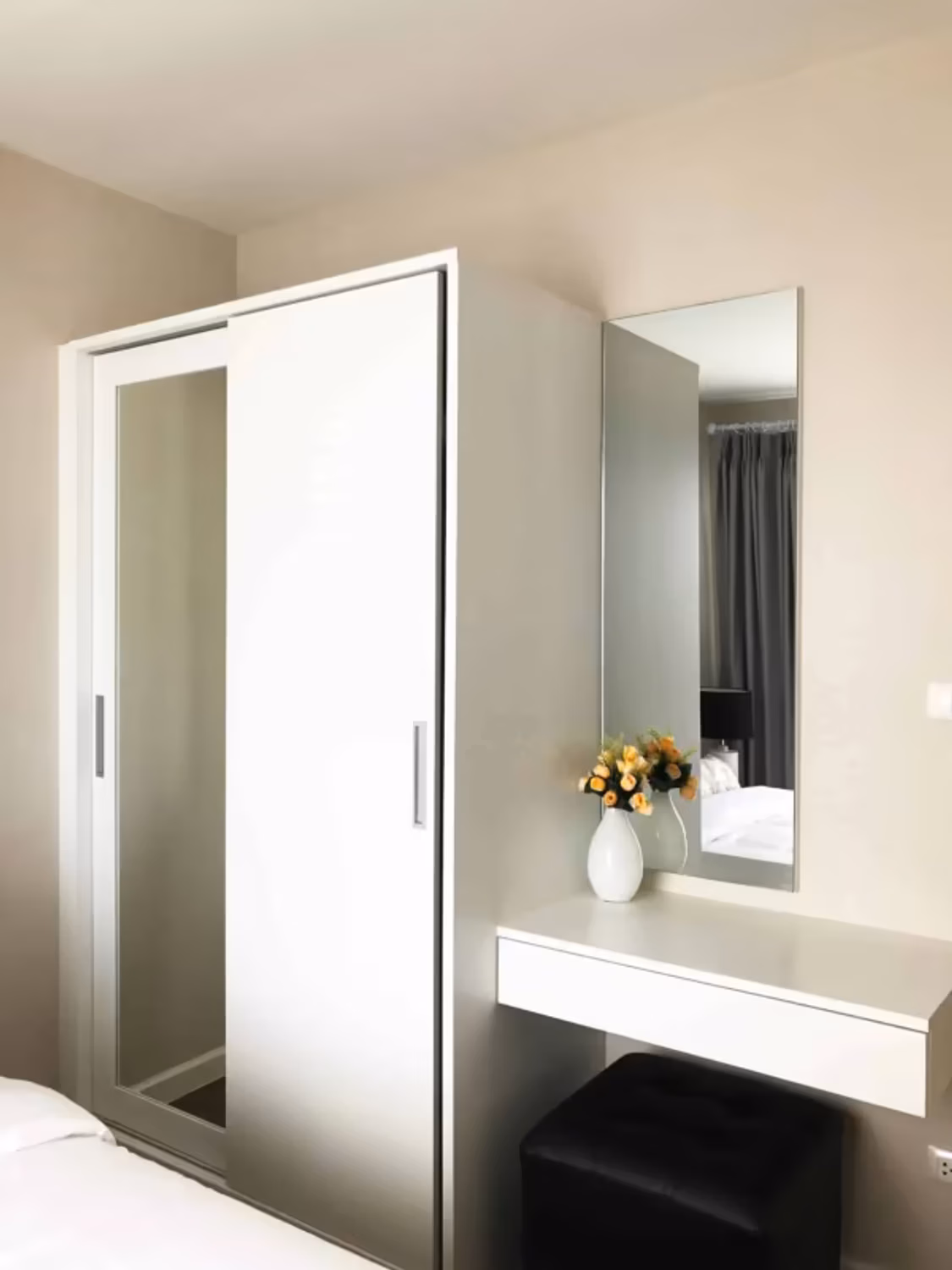 1 Bedroom Condo - Image 9