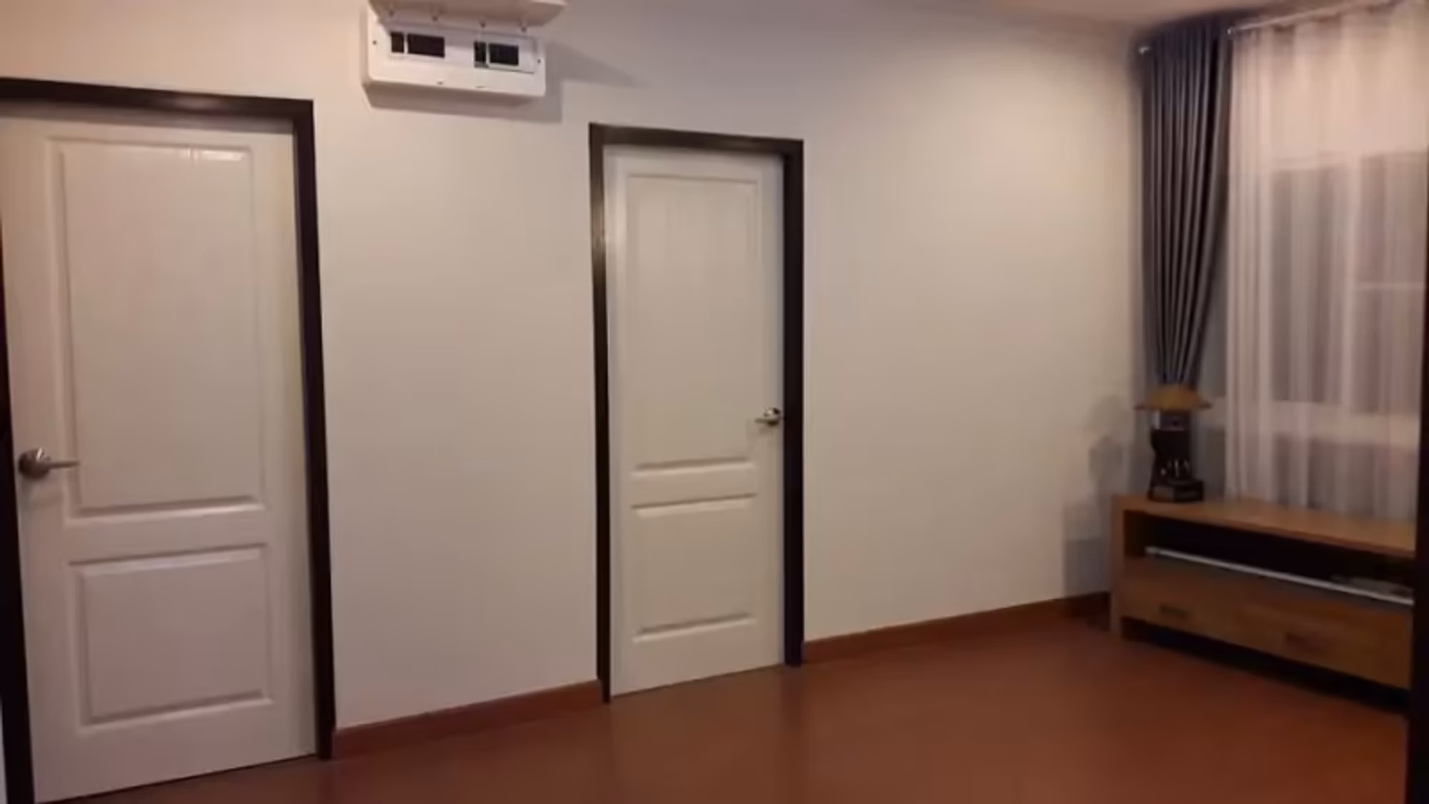 4 Bedroom House - Image 15