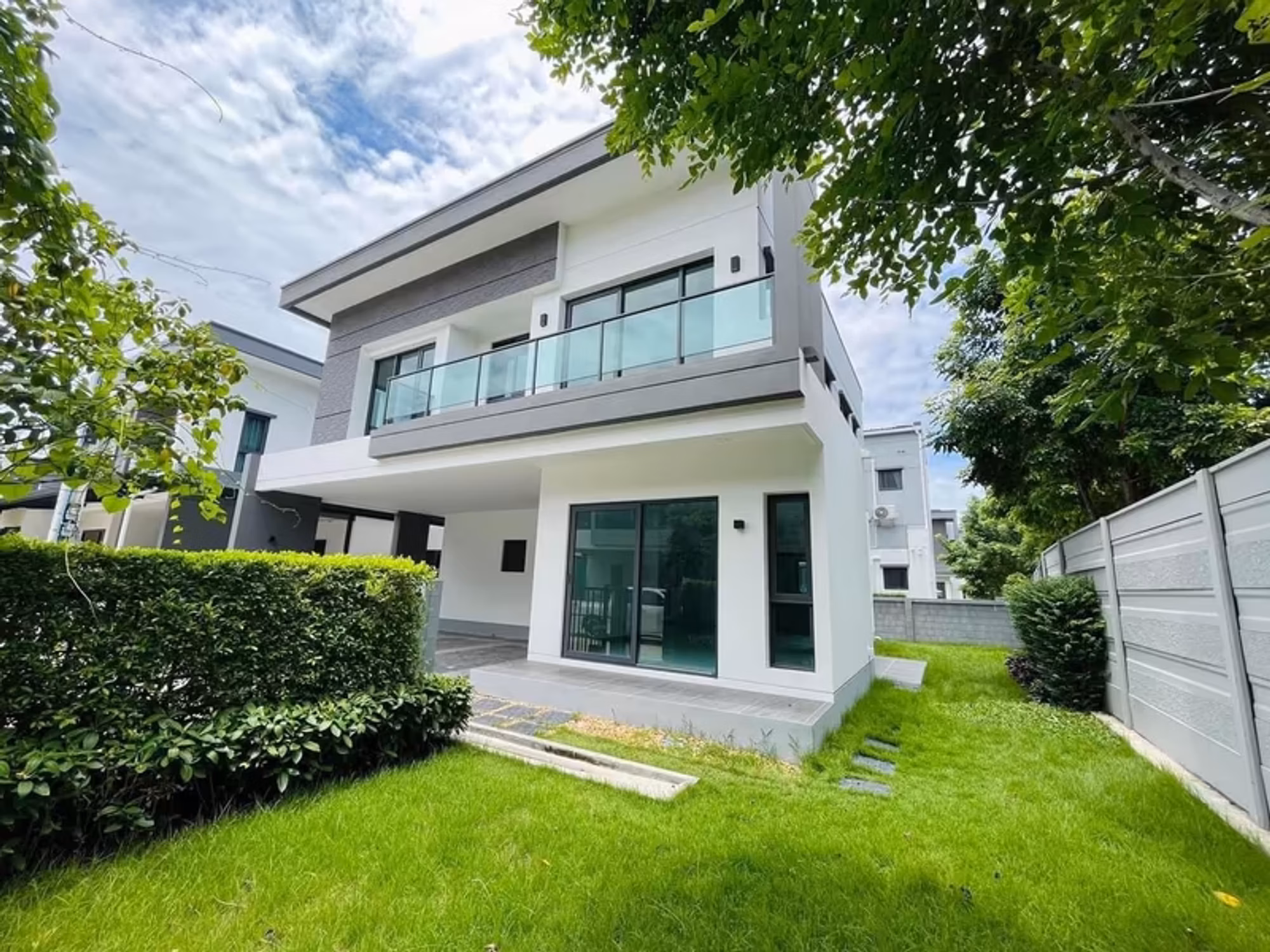 House for Sale in THE CITY SUKHUMVIT - ON NUT - Image 2