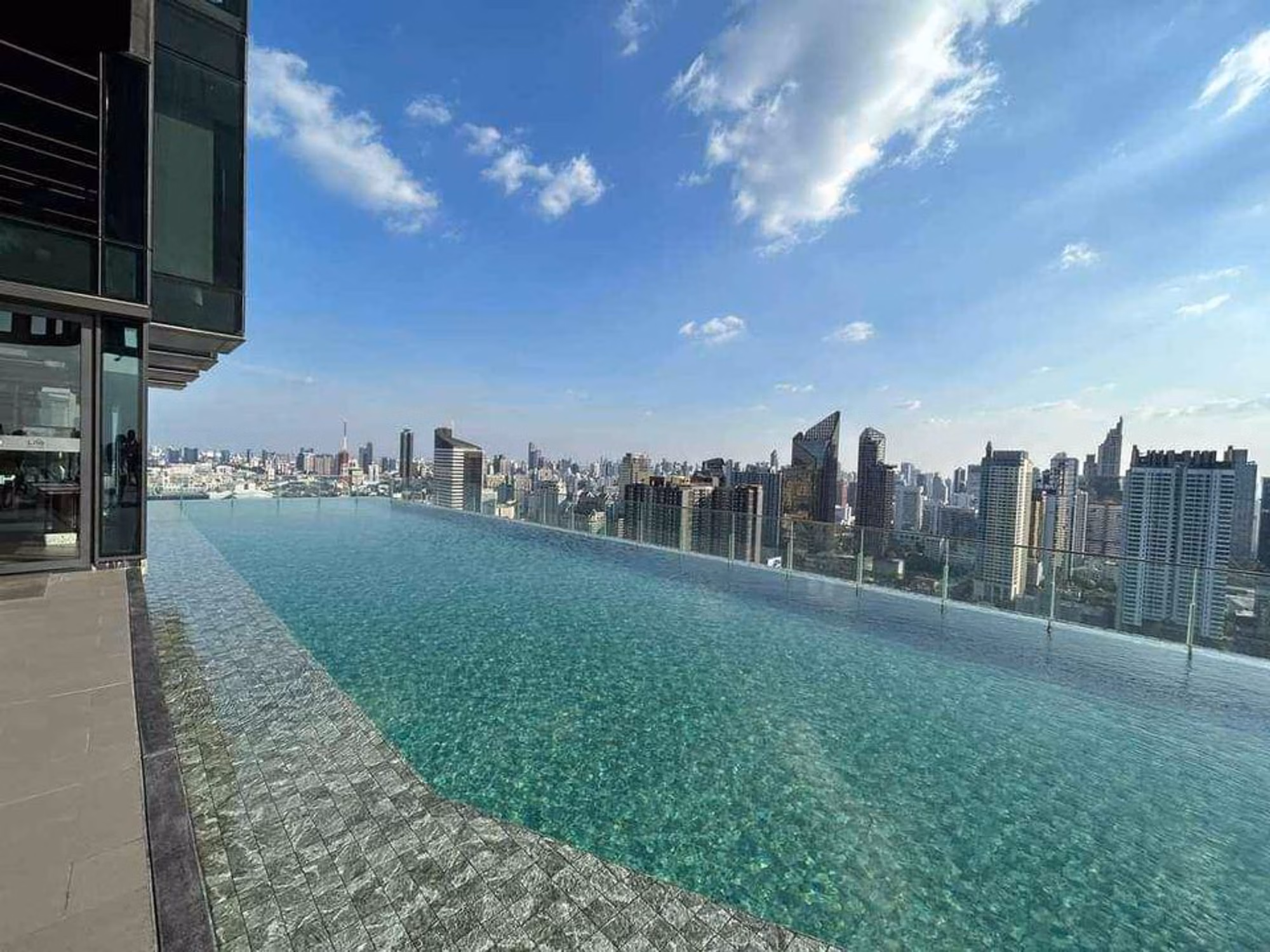 Condo for Rent at Life Asoke Hype - Image 10