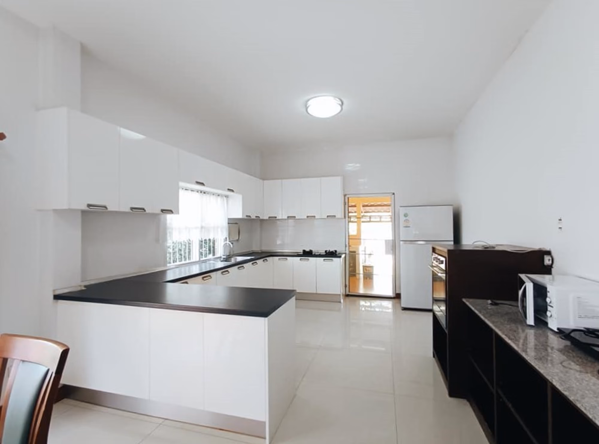4 Bed House for Rent in Mueang Chiang Mai - Image 4