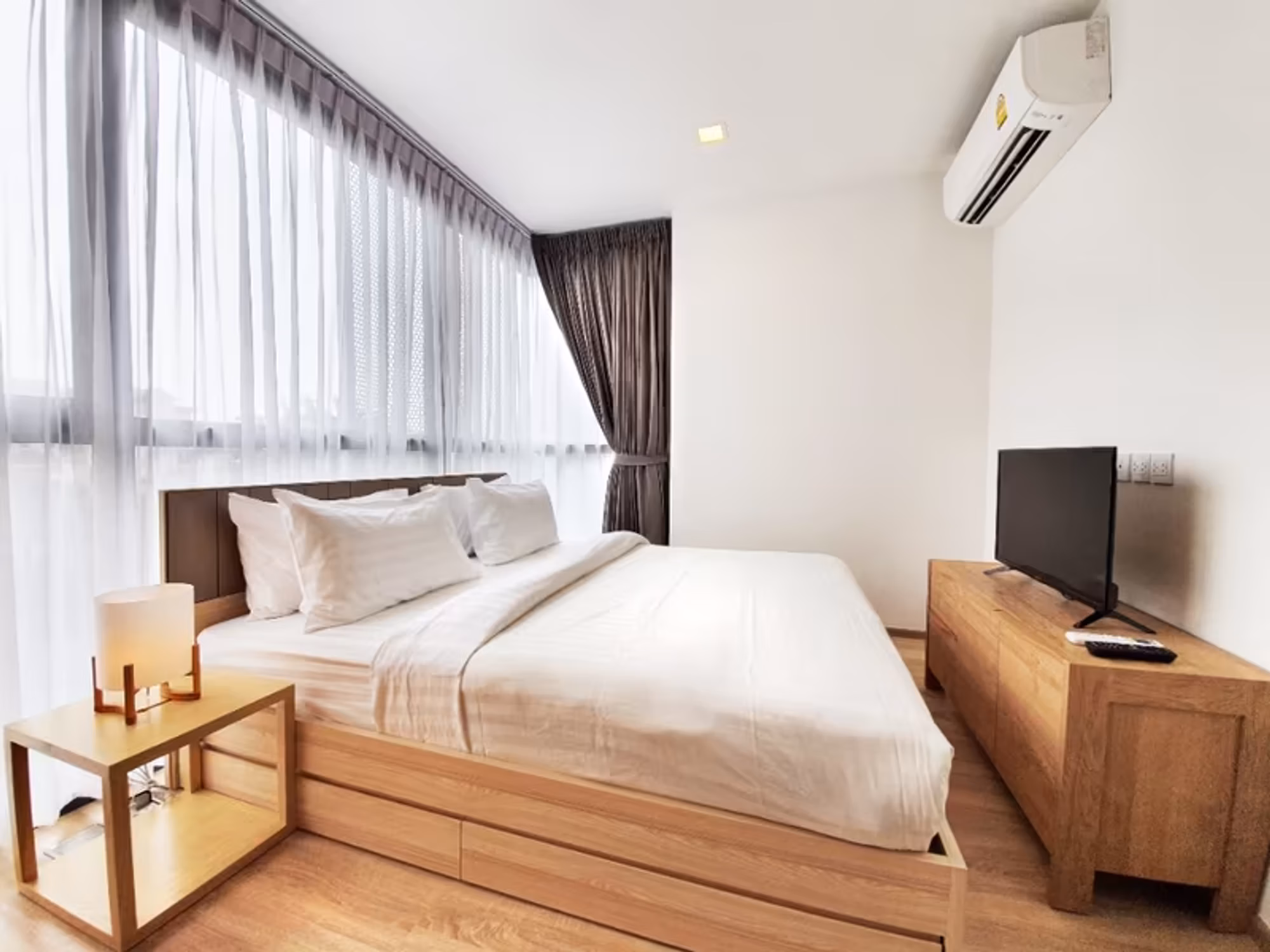 Condo for Sale, Sale w/Tenant at Taka Haus Ekkamai 12 - Image 3