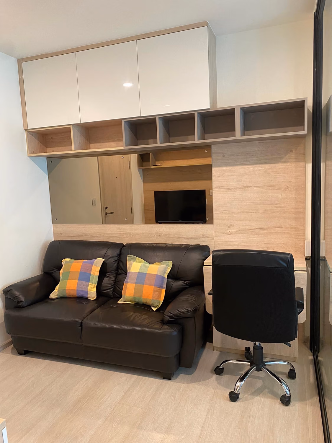 Condo for Rent at Life Asoke - Image 3
