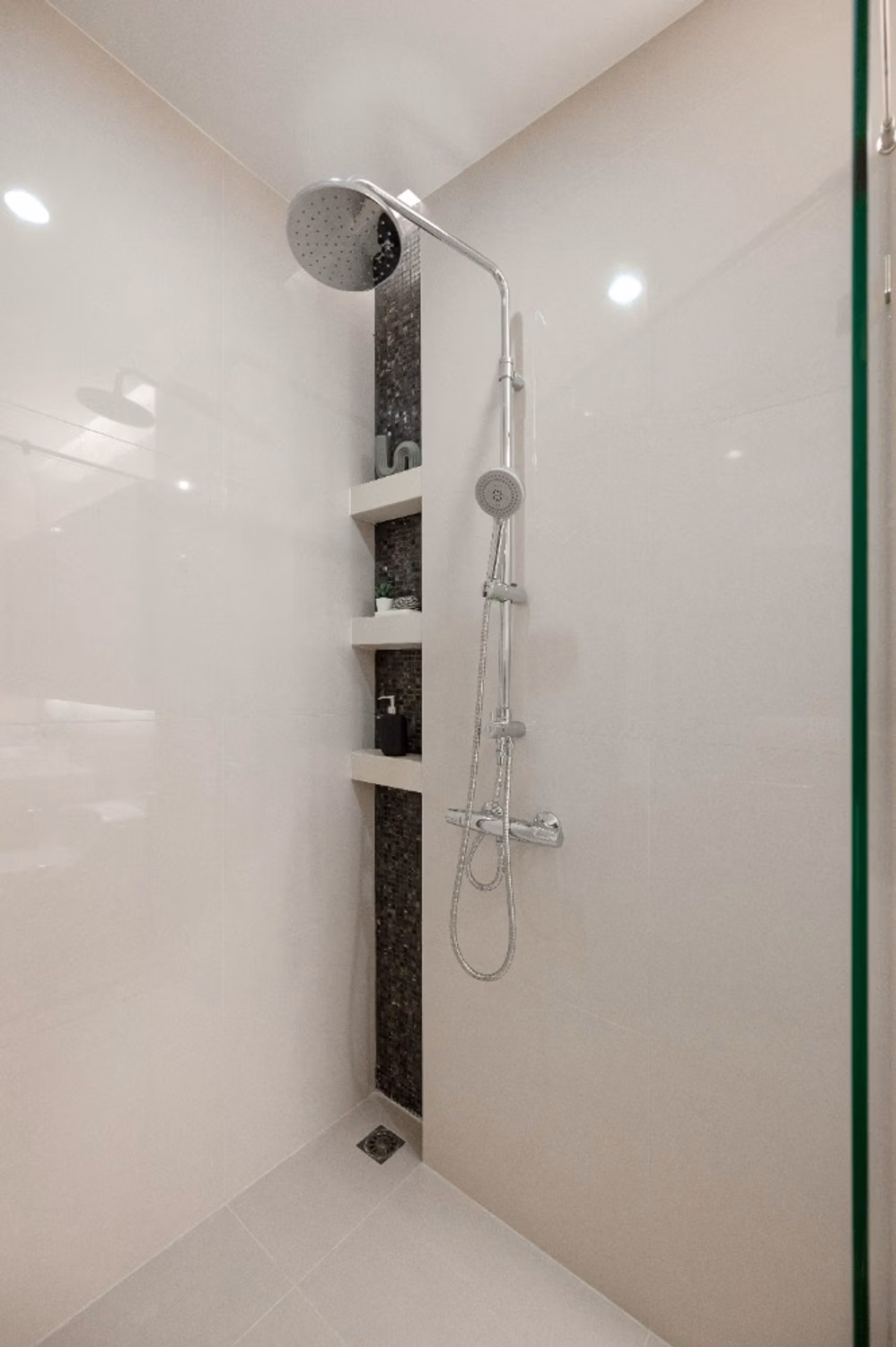 2 Bed Condo for Sale in Bang Kho Laem - Image 15