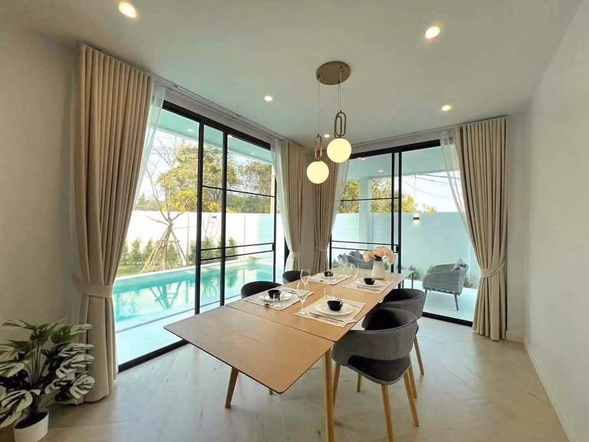 5 Bed House for Sale in Hang Dong District - Image 4
