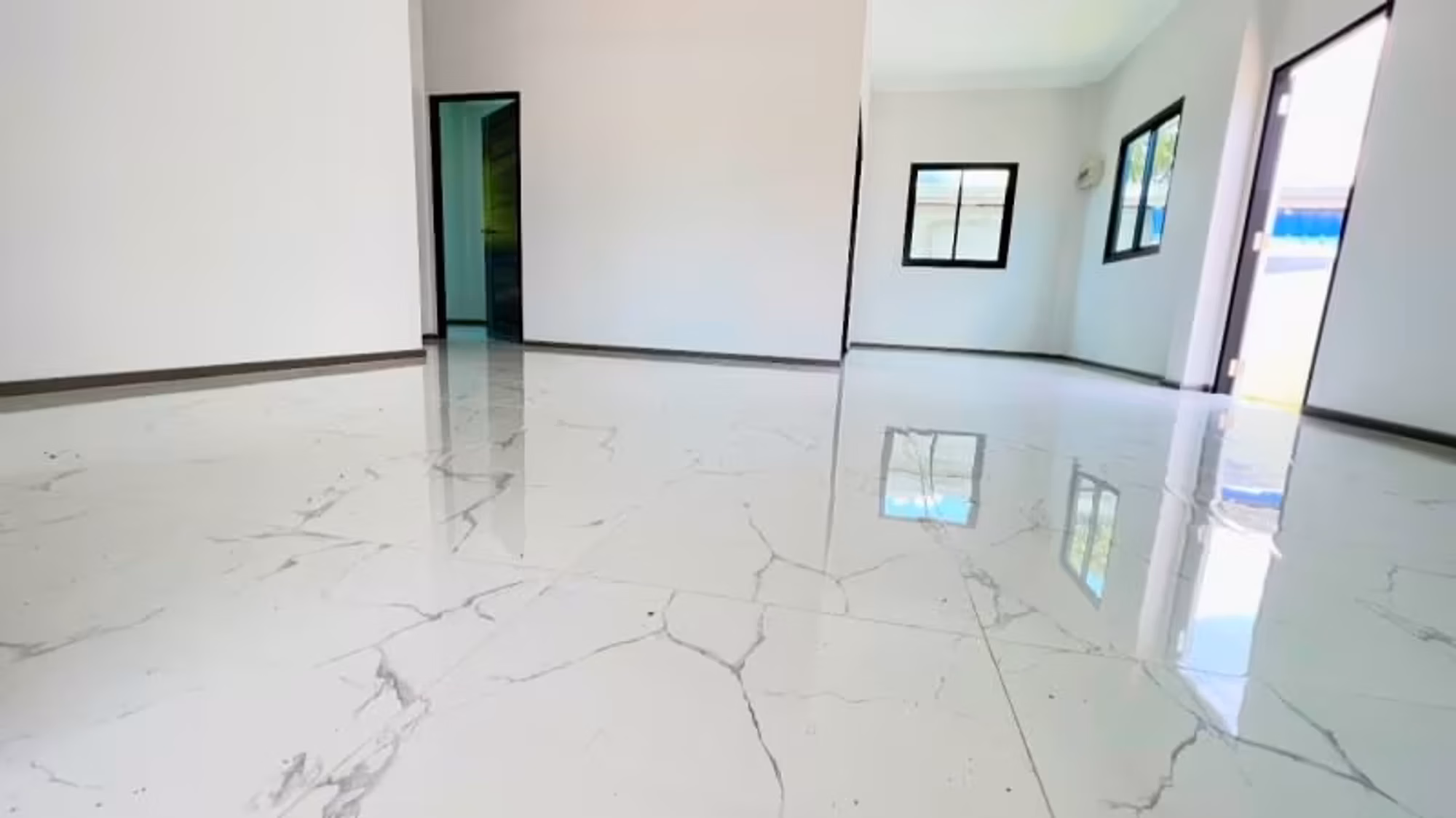 3 Bedroom House - Image 9