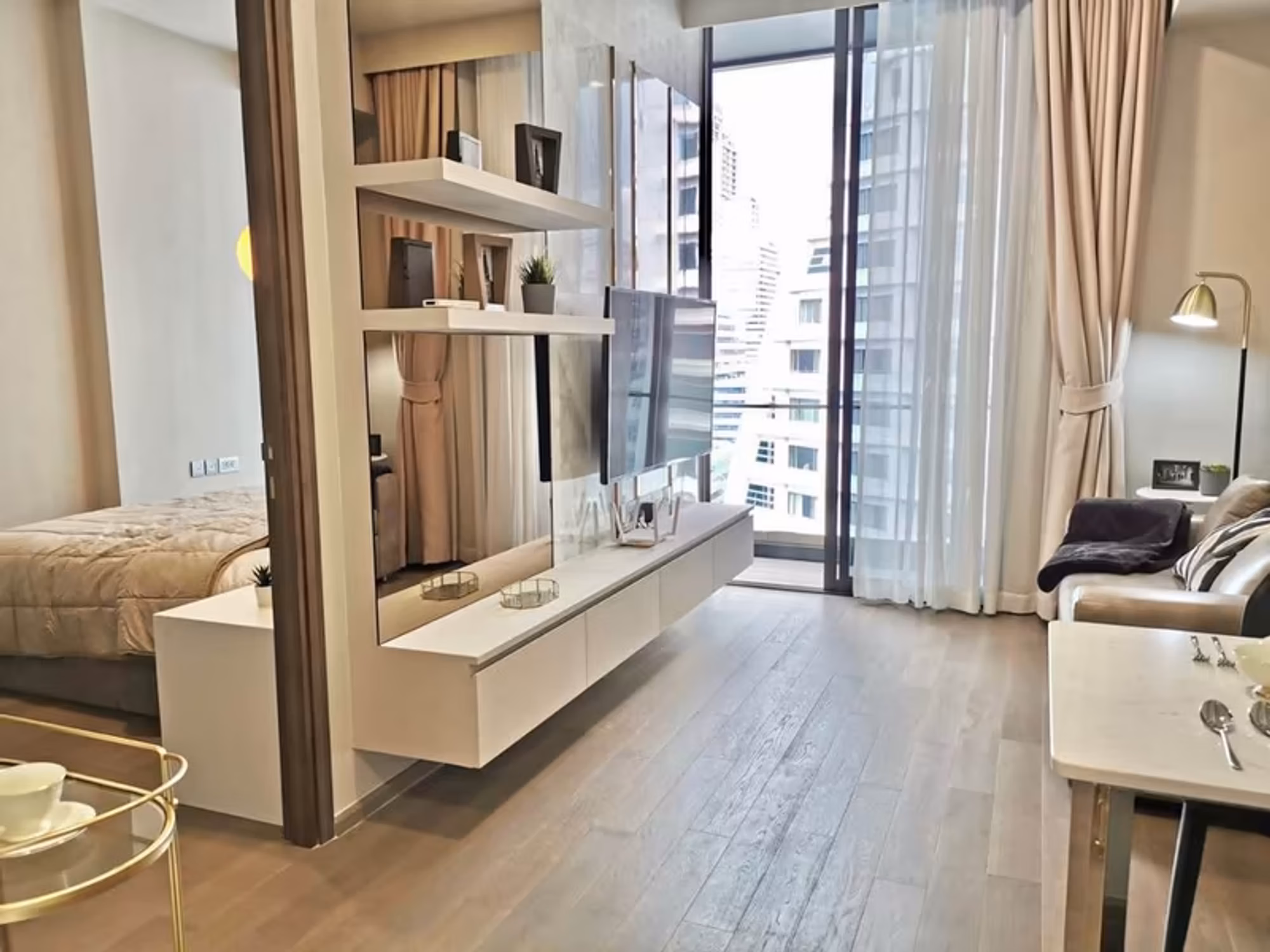 Condo - Image 2