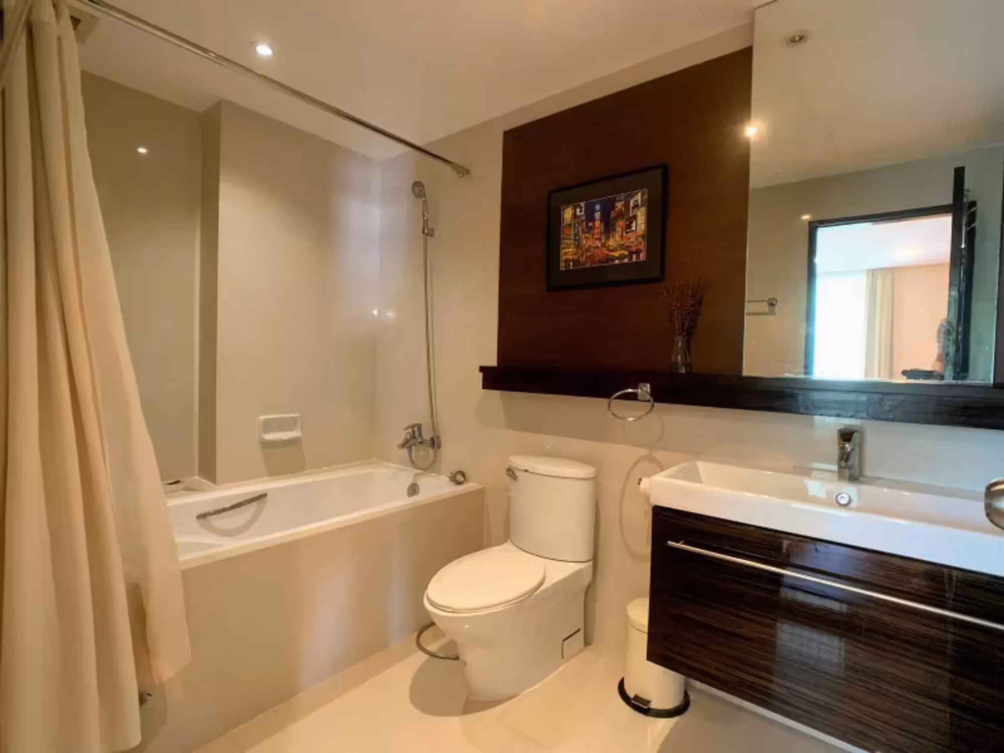 2 Bedroom Condo - Image 1