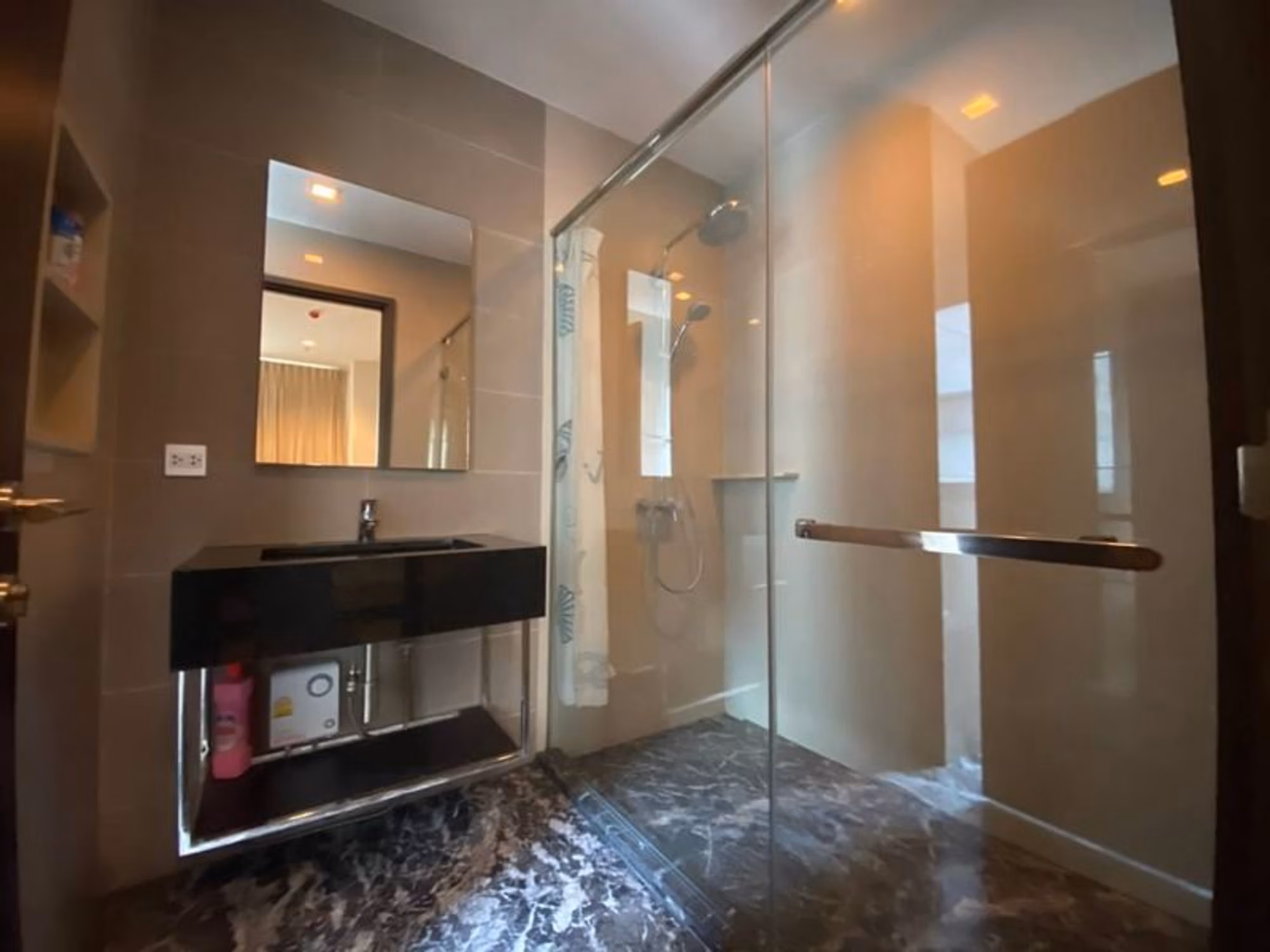 1 Bed Condo for Rent in Watthana - Image 15