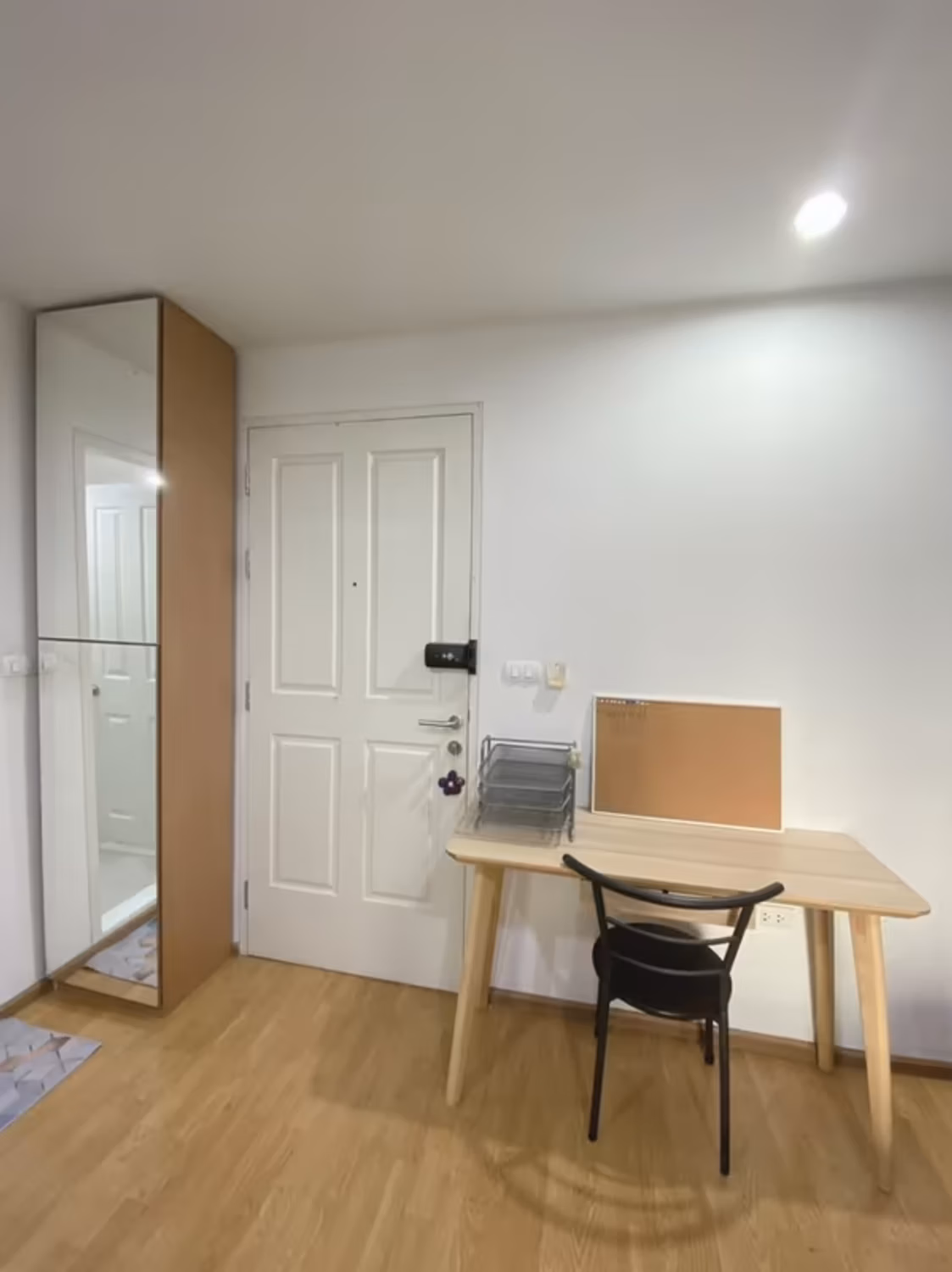 Condo - Image 2