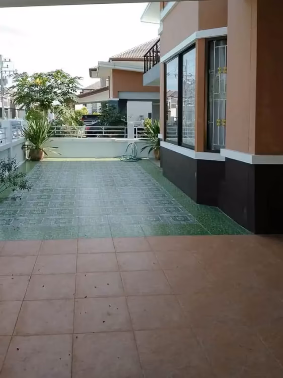 5 Bedroom House - Image 10