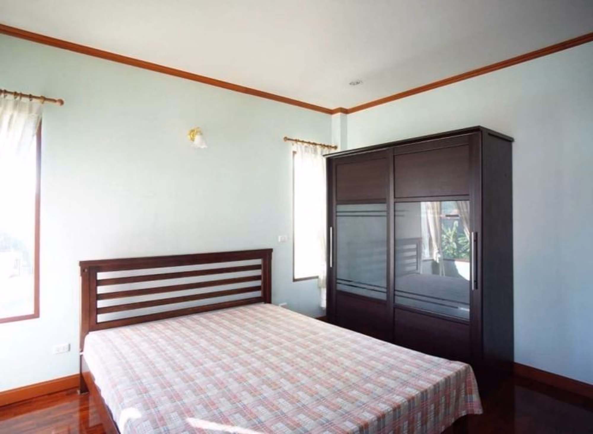 4 Bed House for Rent in Mueang Chiang Mai - Image 5