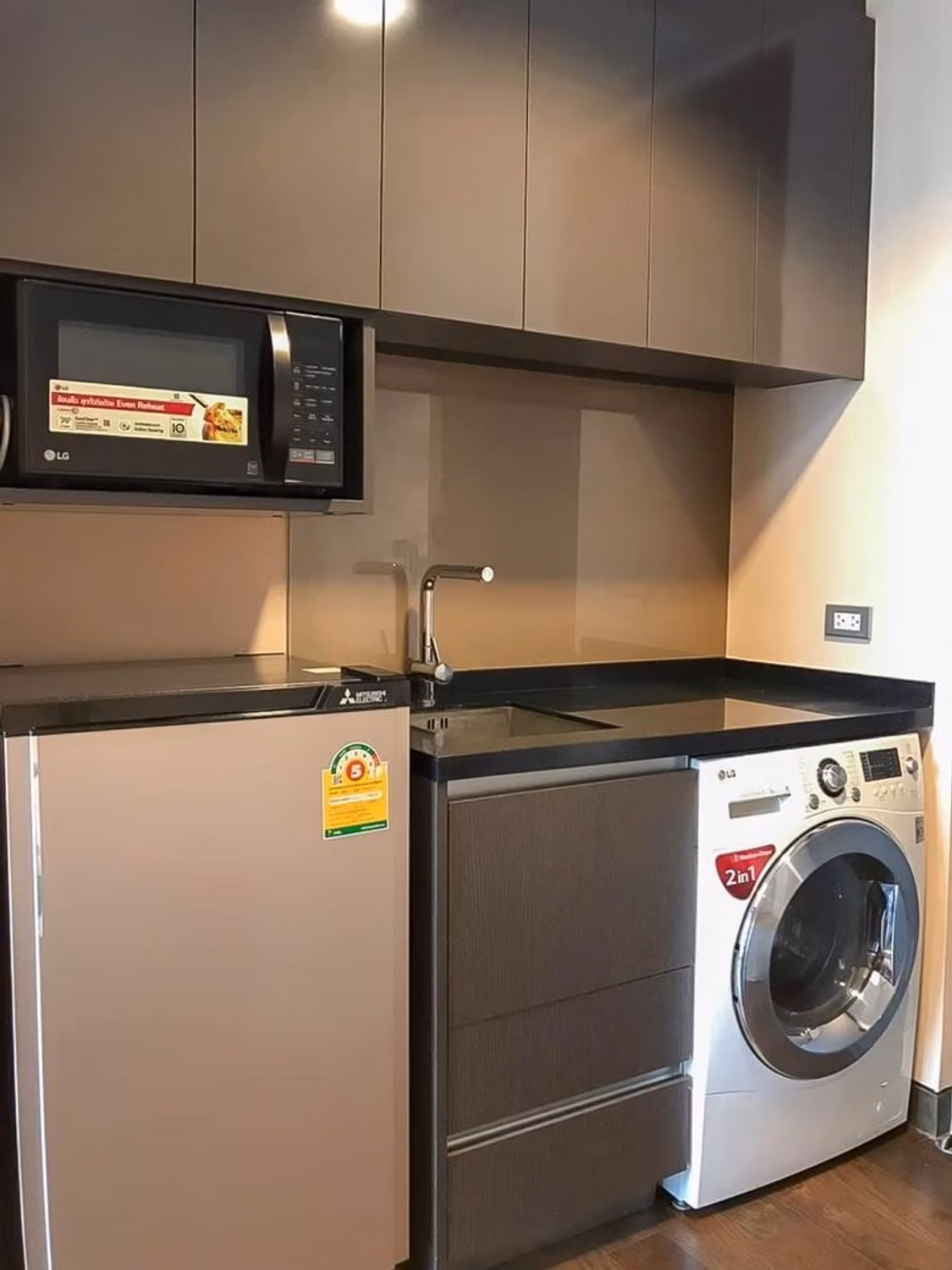 1 ห้องนอน Condo สำหรับ จำหน่าย ใกล้ Phrom Phong BTS  - Image 10