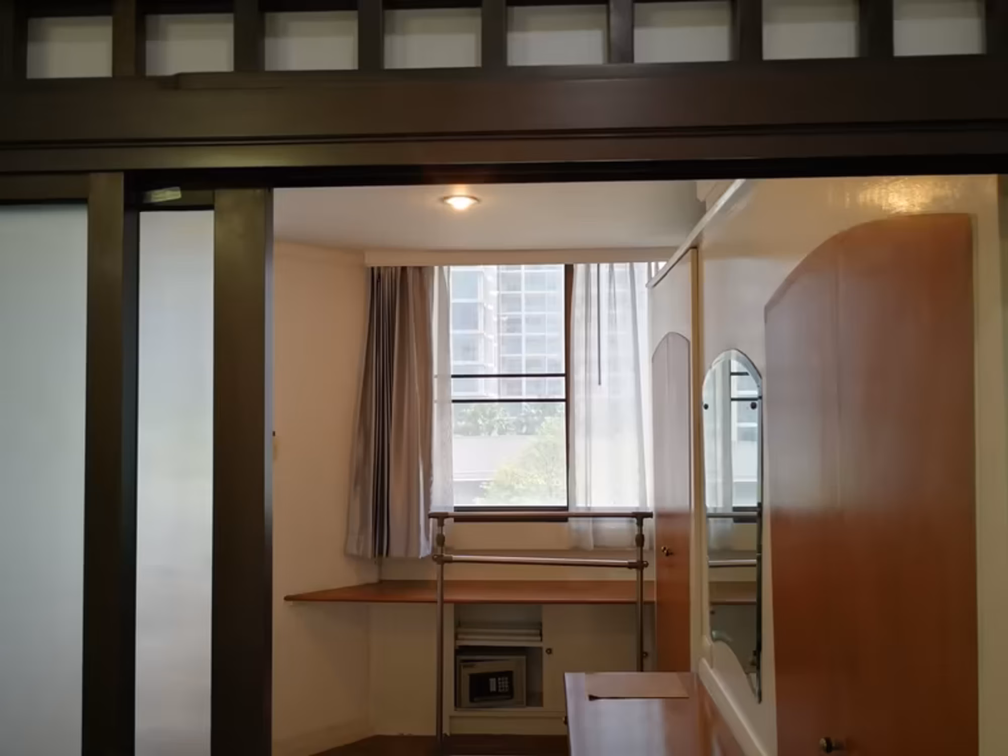 Condo - Image 11