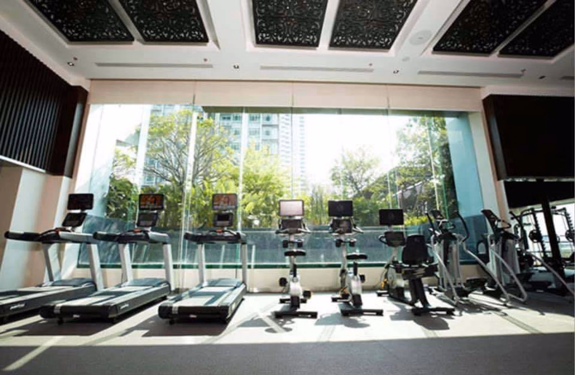 Condo for Rent at Circle Condominium - Image 23