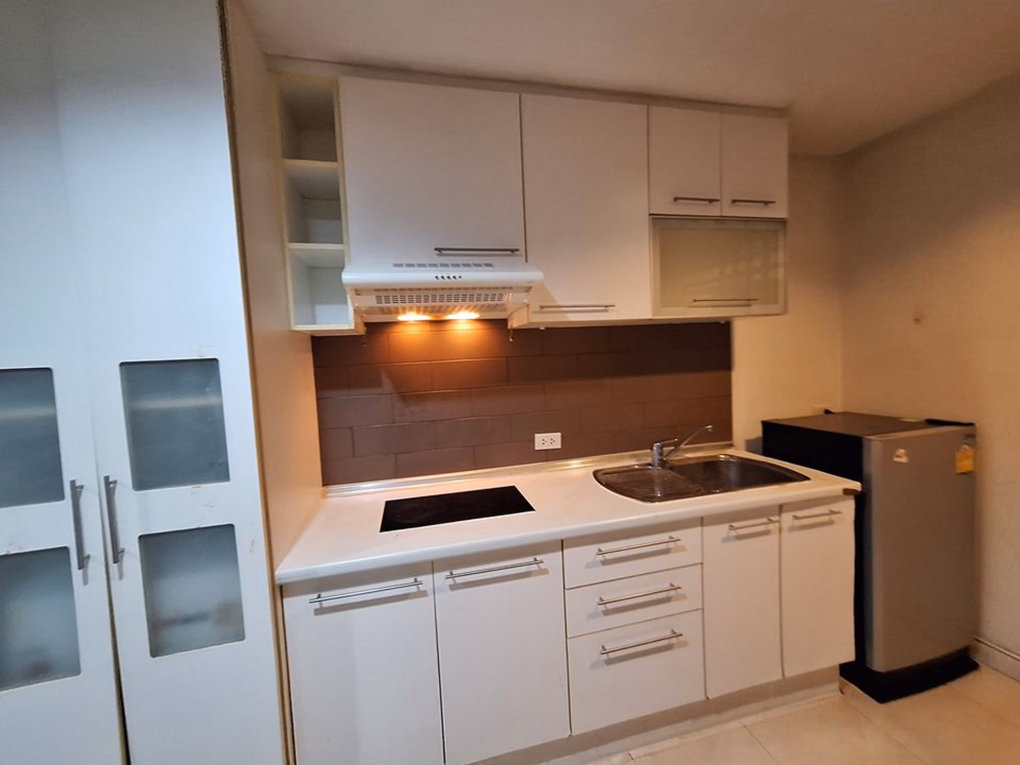 null Bed Condo for Rent  Near Asok BTS - Image 7