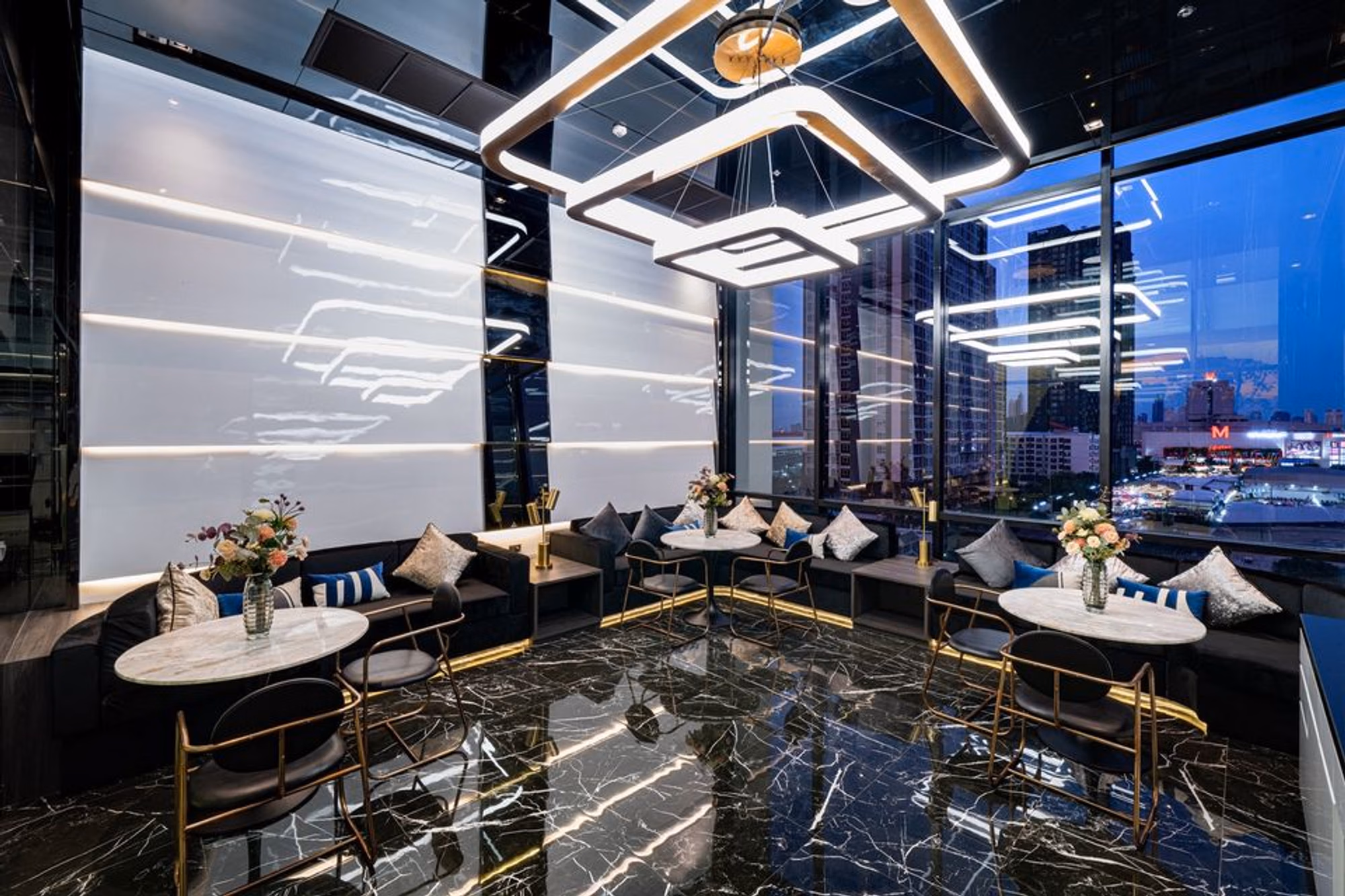 Condo for Rent at Altitude Unicorn Sathorn - Image 24