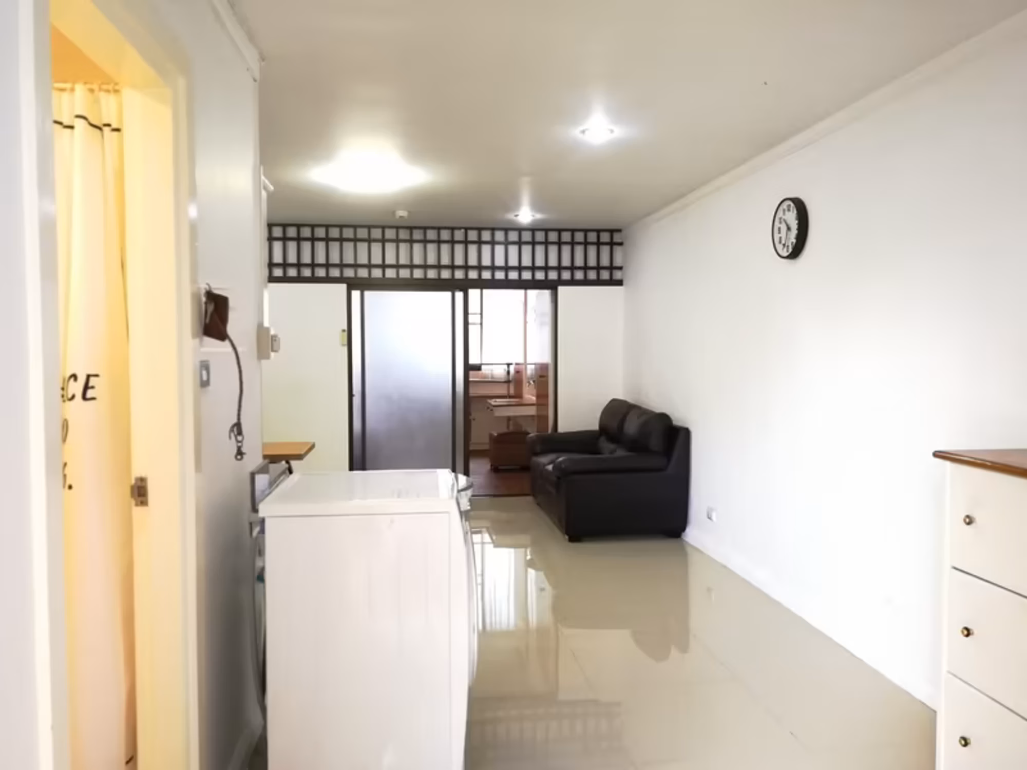 Condo - Image 2