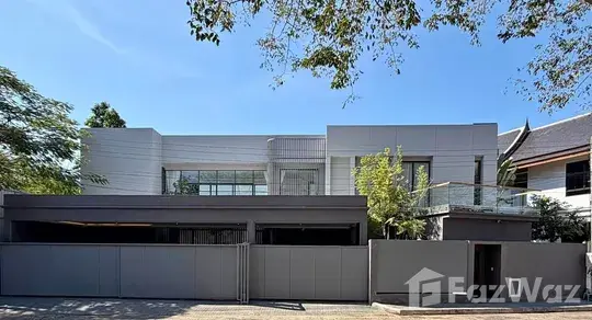 4 Bedroom House - Image 41