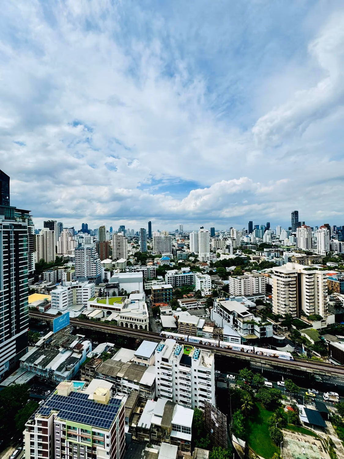 2 Bed Condo for Rent in Khlong Toei - Image 8