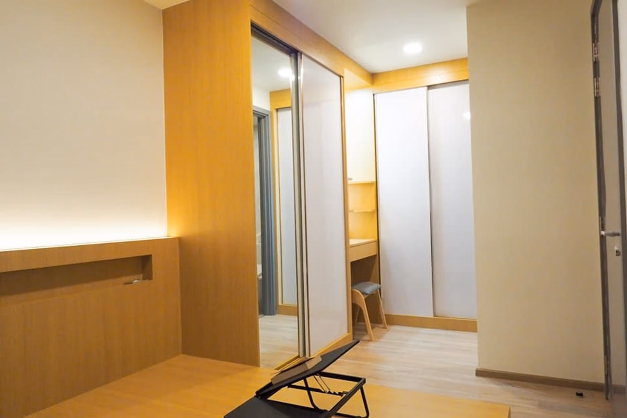 Taka Haus Ekkamai 12 - Image 5