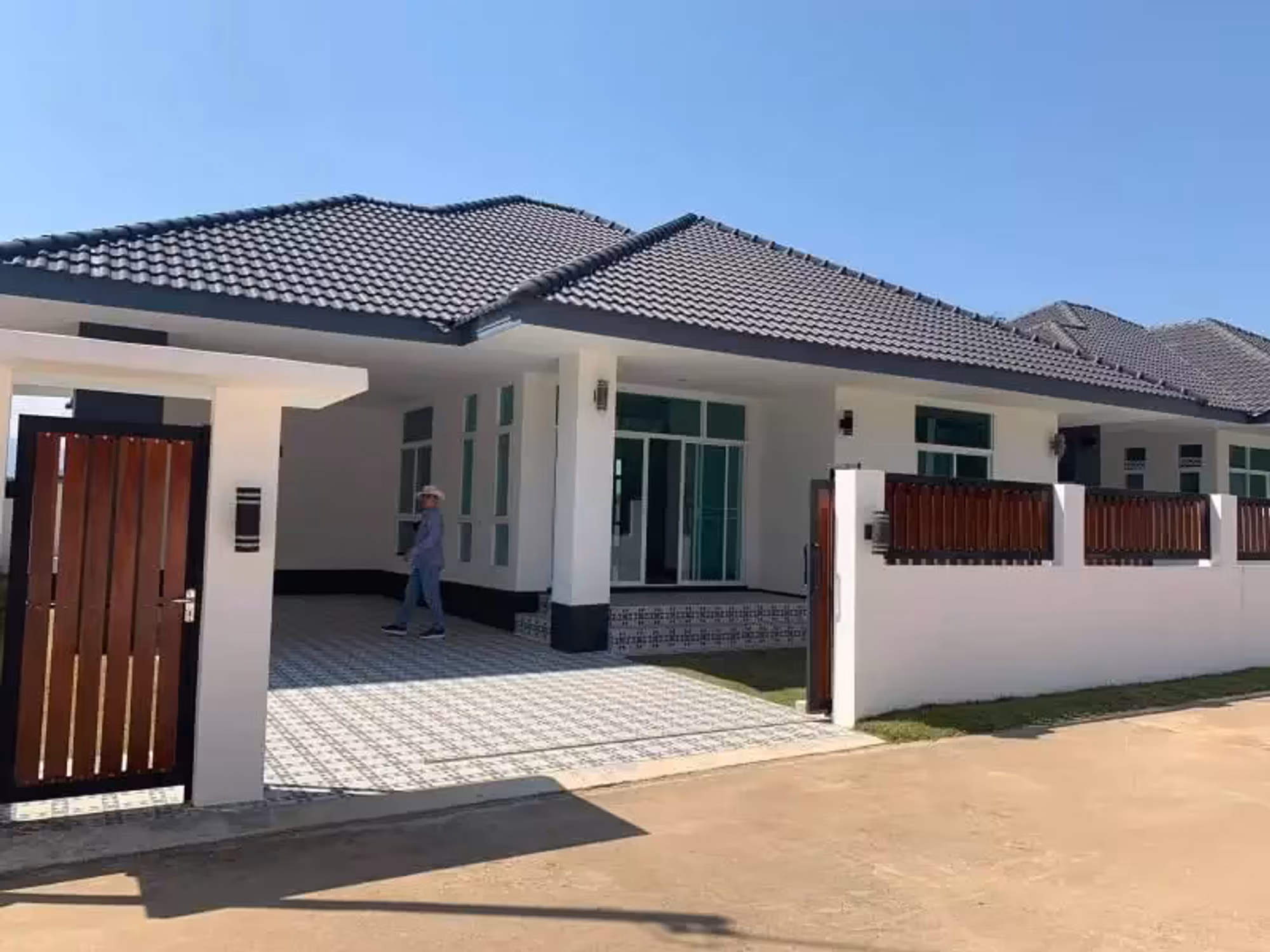 3 Bedroom House - Image 6