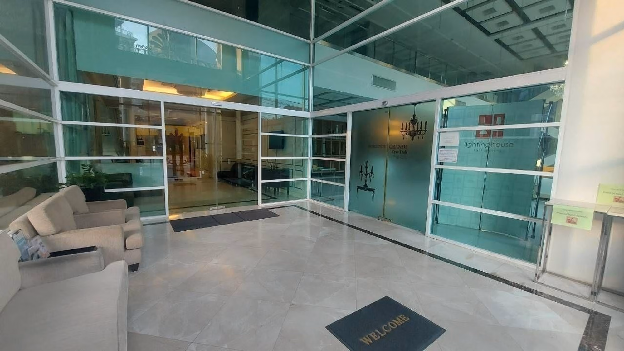 27 ห้องนอน อาคารพานิชย์ สำหรับ จำหน่าย ใน Watthana - Image 2 27 ห้องนอน อาคารพานิชย์ สำหรับ จำหน่าย ใน Watthana - Image 2