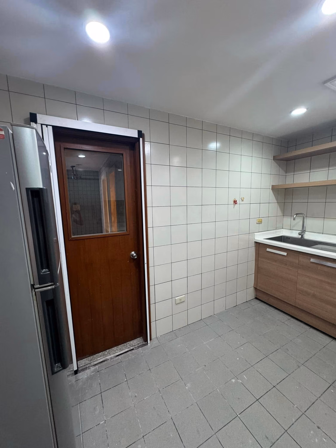 2 Bed Condo for Rent in Pathum Wan - Image 10