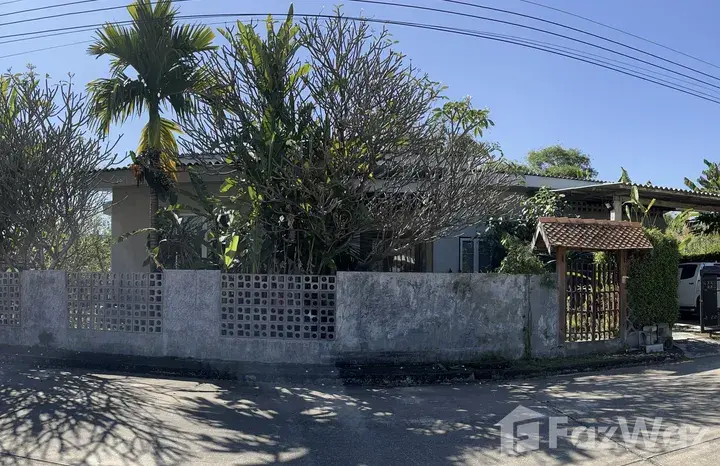 3 Bedroom House - Image 30