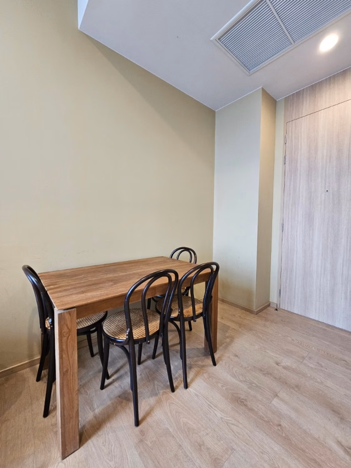 Condo - Image 6