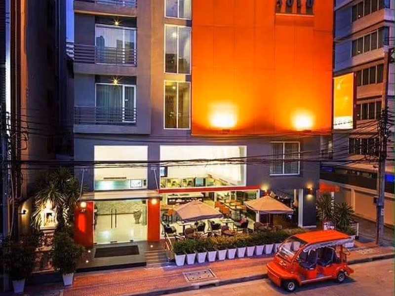 42 Bed Commercial for Sale in Khlong Toei