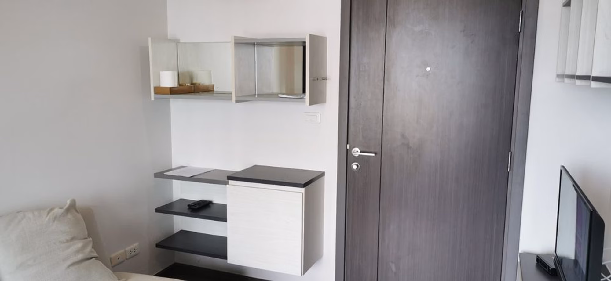 Condo - Image 2