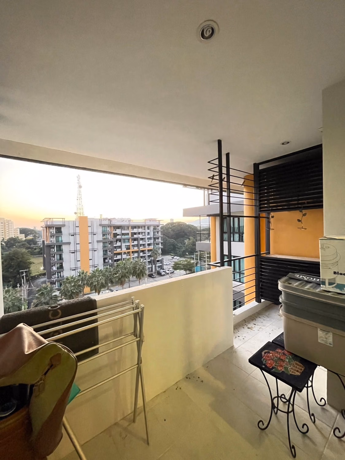 Condo - Image 7
