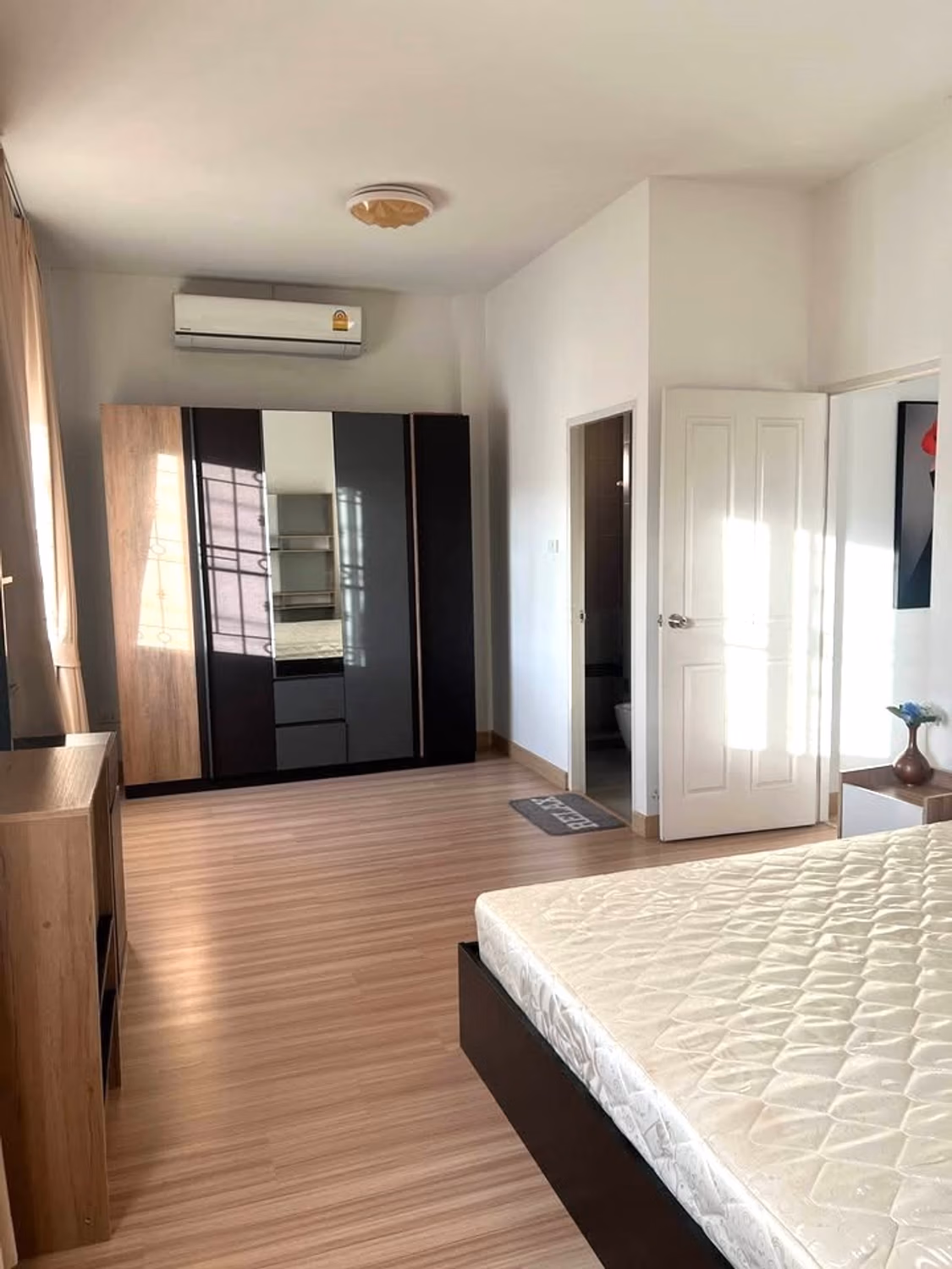 3 Bed House for Rent in Saraphi - Image 7
