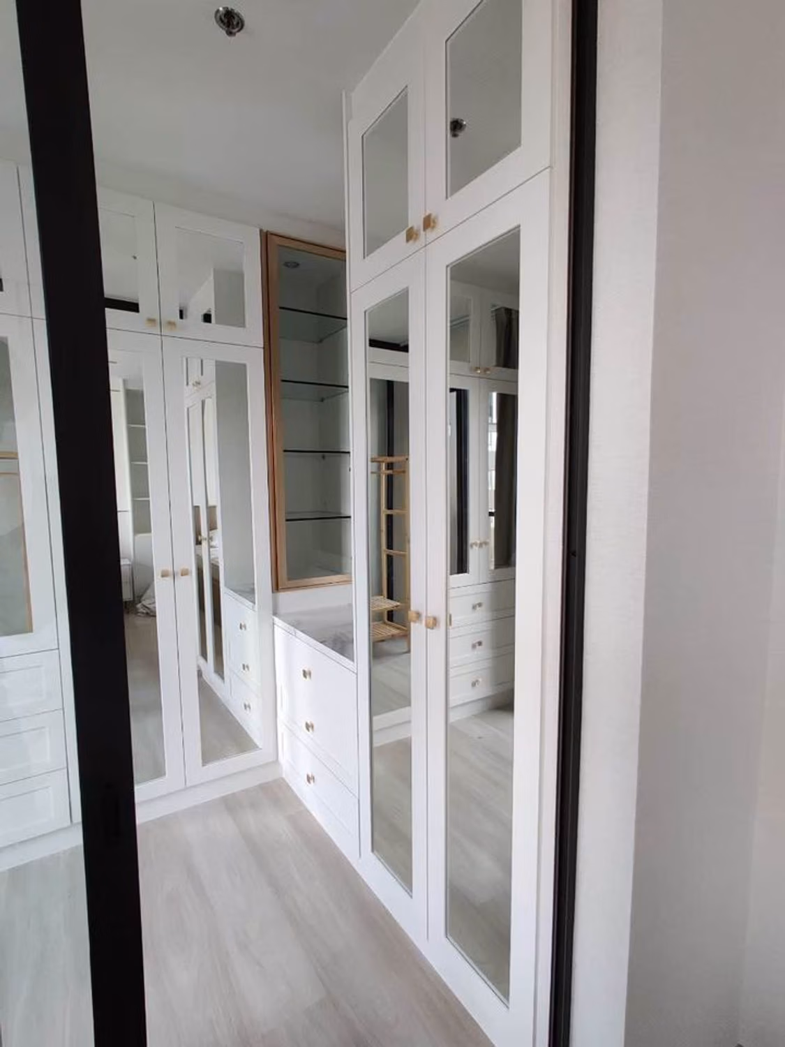 1 Bed Condo for Rent  Near Phloen Chit BTS - Image 9