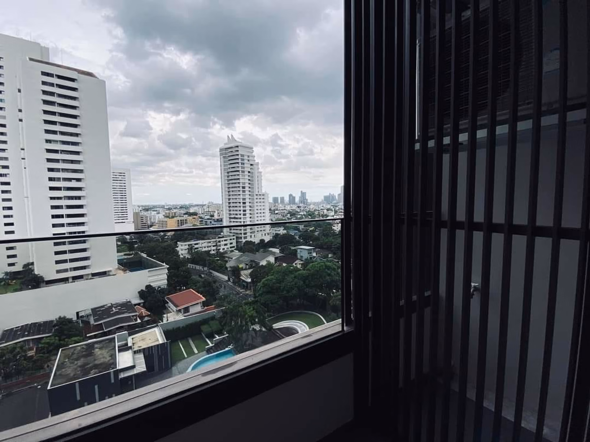 Condo - Image 8