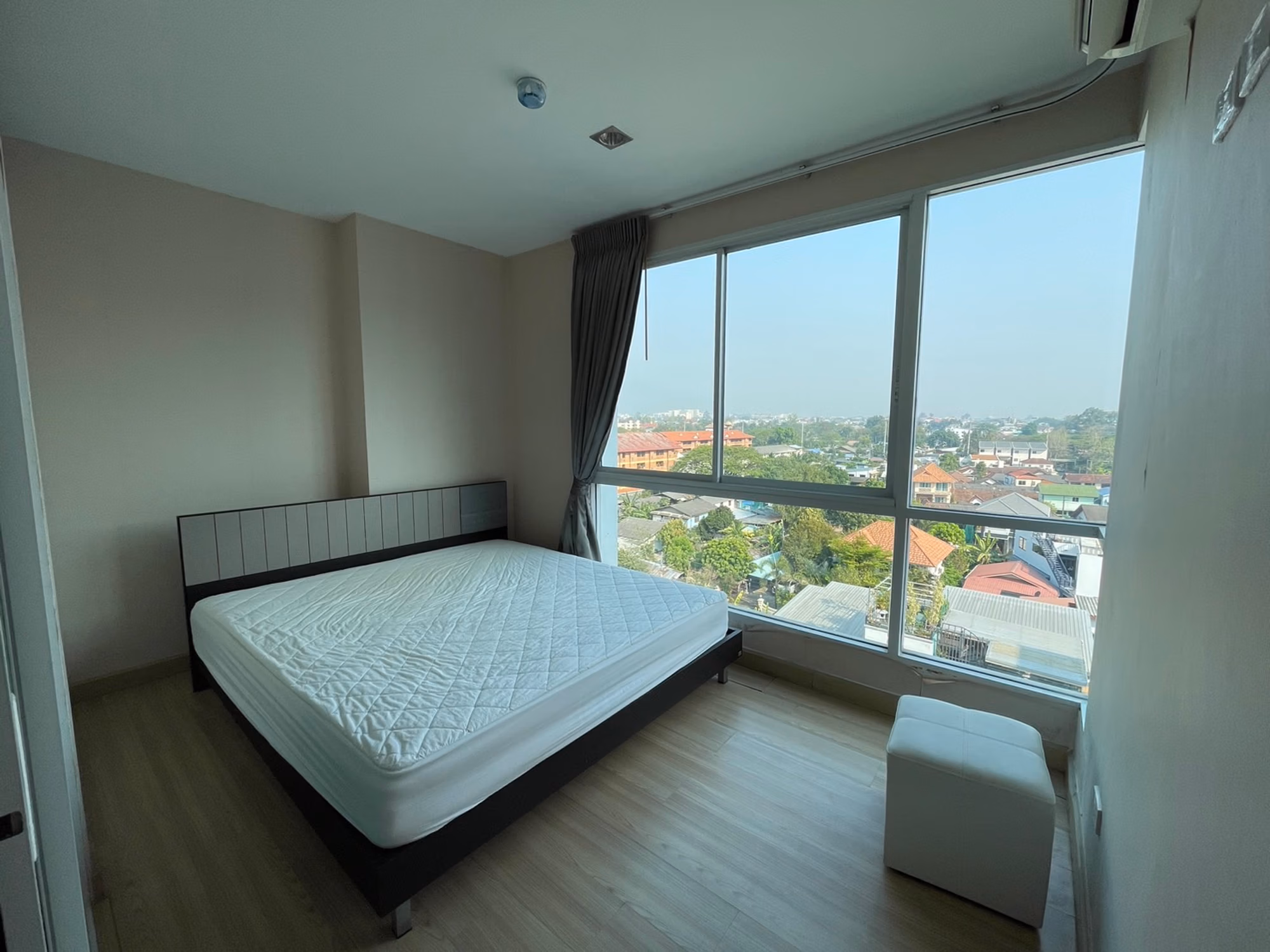 Condo for Rent at One Plus 19 - Image 4