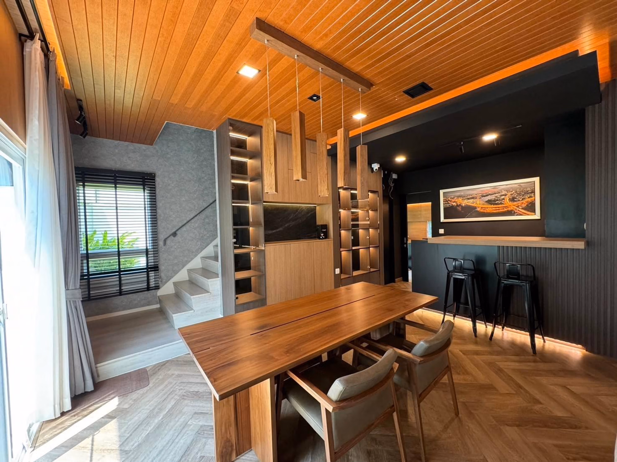 4 Bed House for Rent in Prawet - Image 3