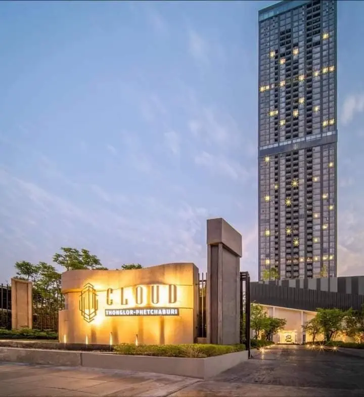 Studio for Sale/Rent in Huai Khwang - Image 38