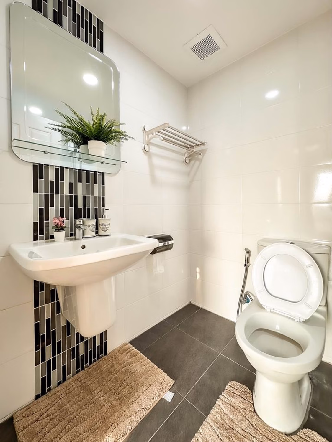 1 Bed Condo for Sale  Near Bang Na BTS - Image 10