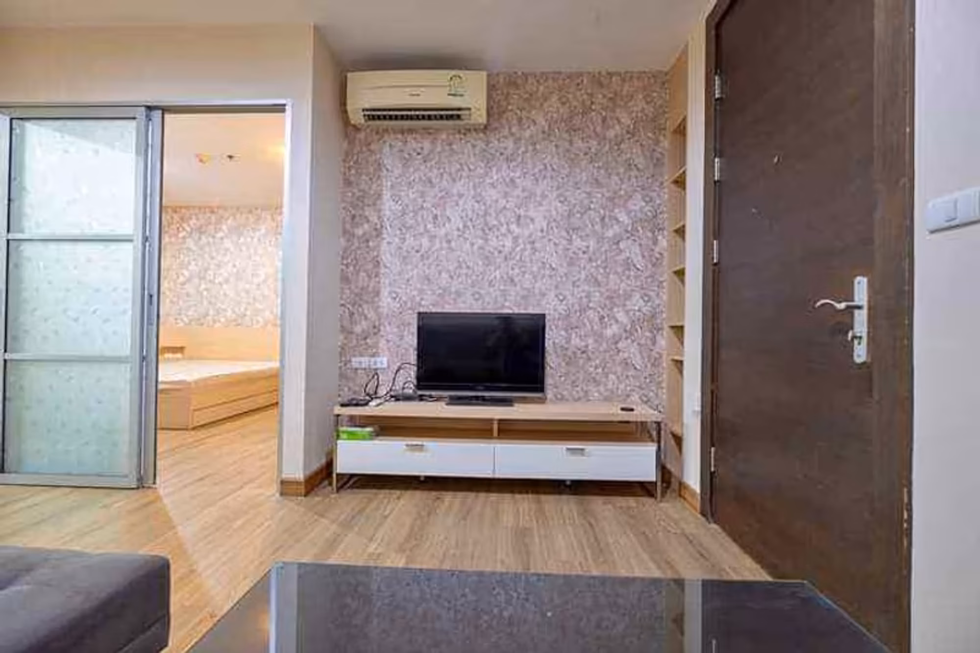 Condo - Image 10