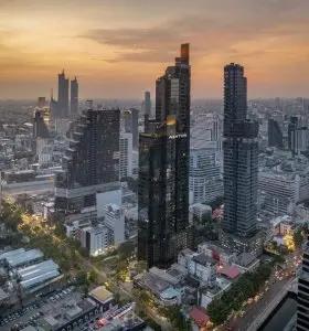 2 Bed Condo for Rent in Bang Rak - Image 29