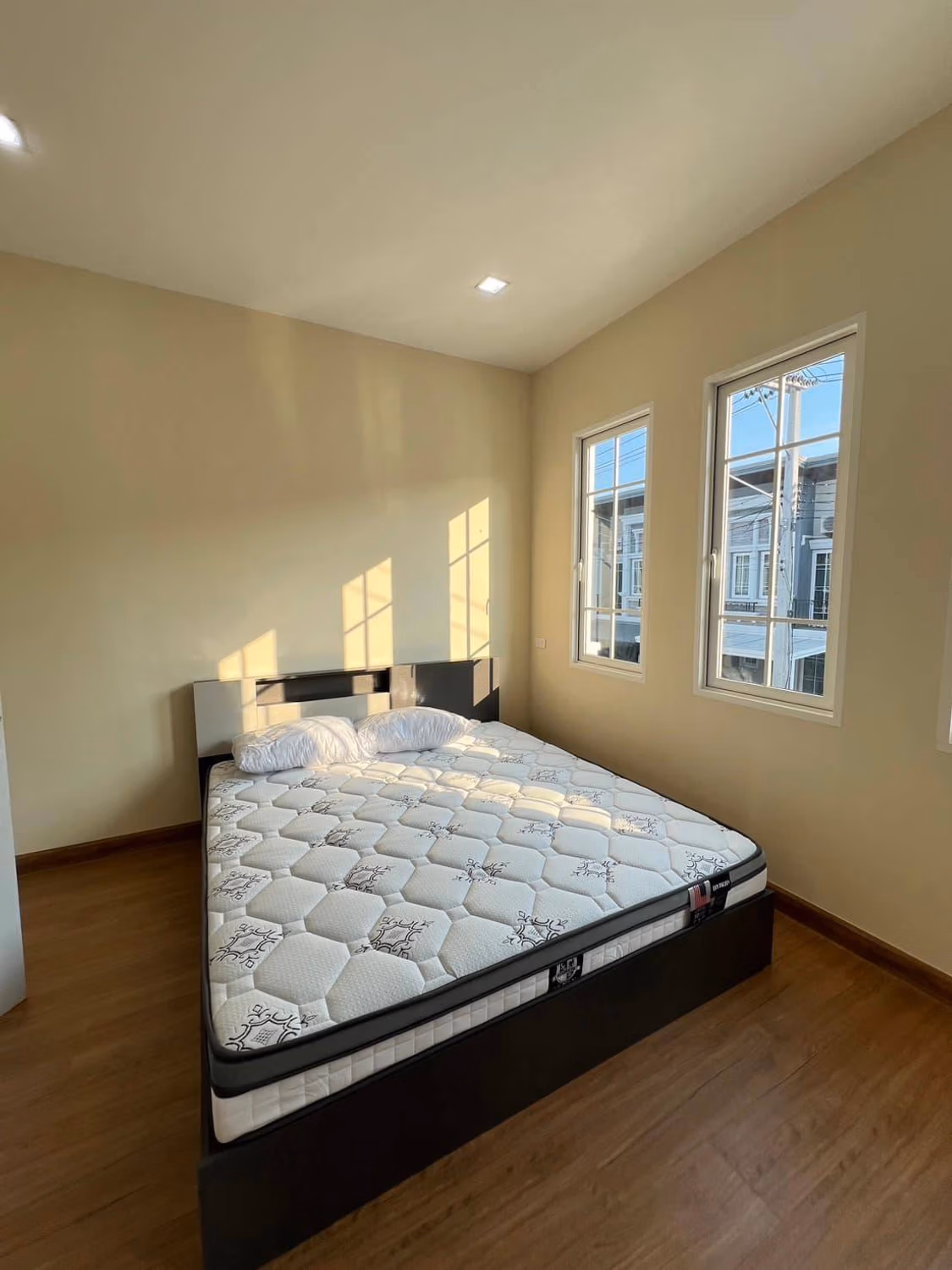 4 Bed Townhouse for Rent in Mueang Chiang Mai - Image 6