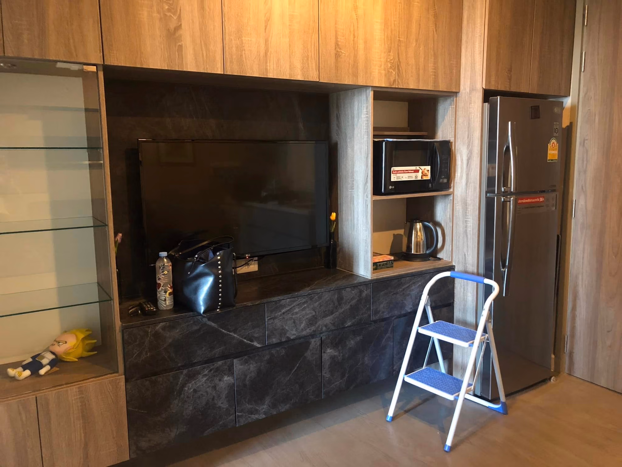 Condo - Image 3