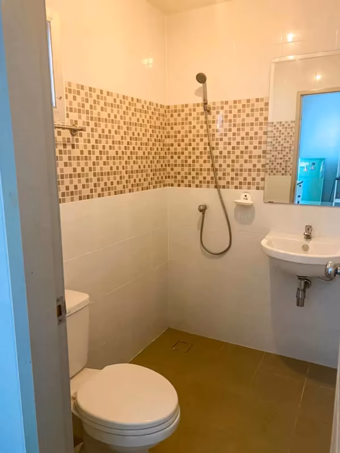3 Bedroom House - Image 7