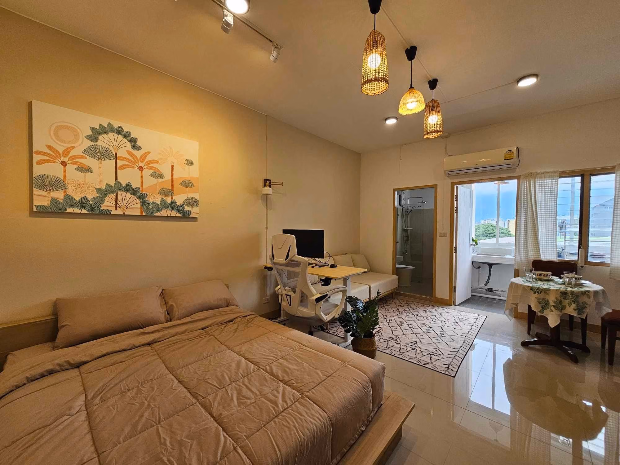 Condo - Image 1